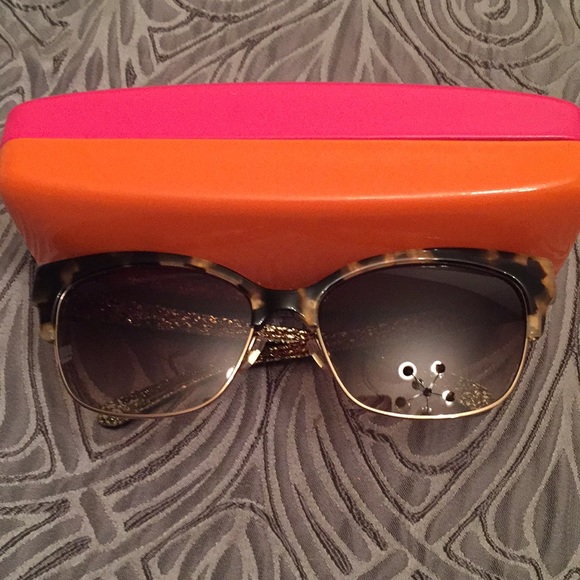 SOLD! 🎈Kate Spade ♠️ Sunglasses - Picture 7 of 7